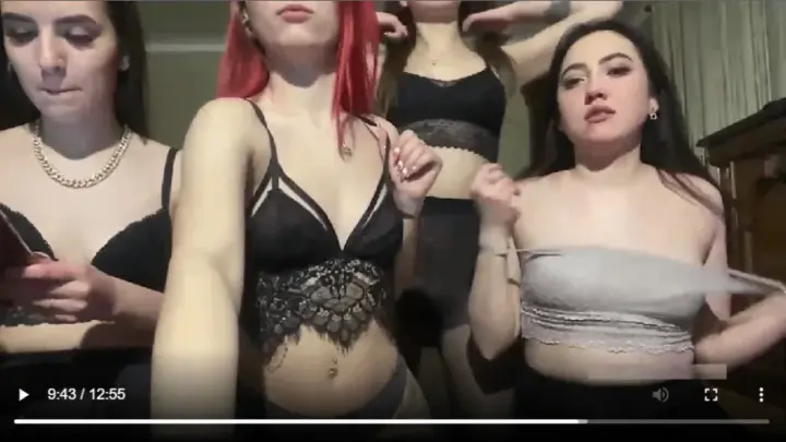 Pack Jovencitas desnudándose en directo Onlyfans Exclusivo
