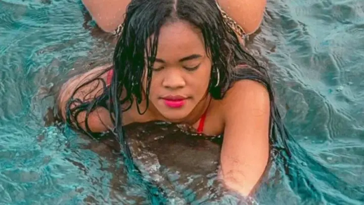 Pack Morena de culo descomunal siendo penetrada Onlyfans Exclusivo
